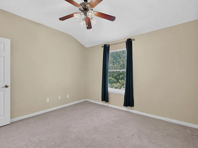 8712 San Bernard St — Photo 22