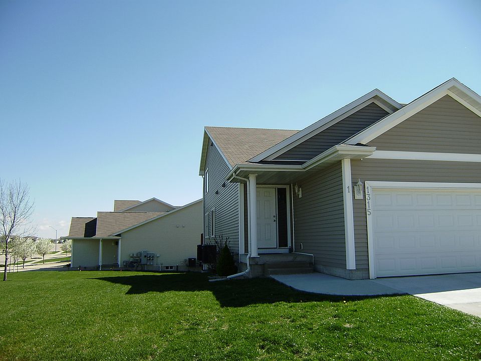 1st image of 1315 Amelia Dr APT 1