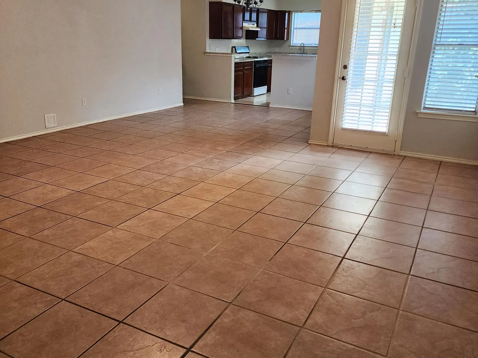 12811 Carrera Dr — Photo 2