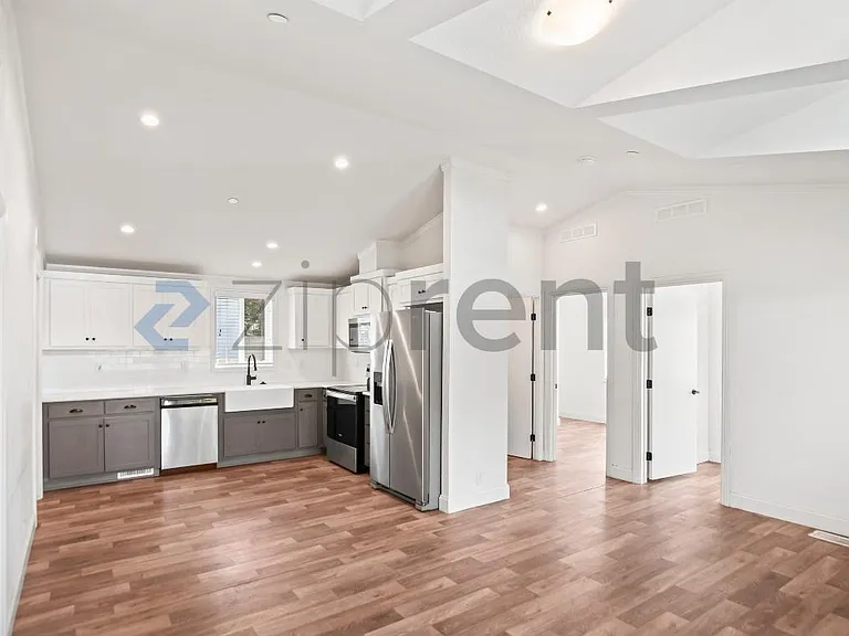 2838 Romagnolo St #A — Photo 6