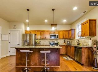 424 SW 200th Ave, Beaverton, OR 97006