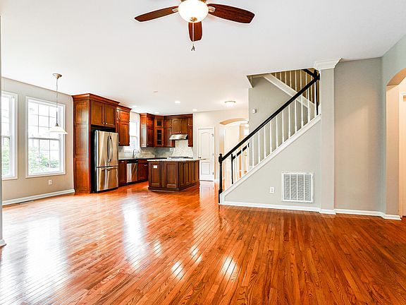 5th image of 1033 Crystalwater Dr