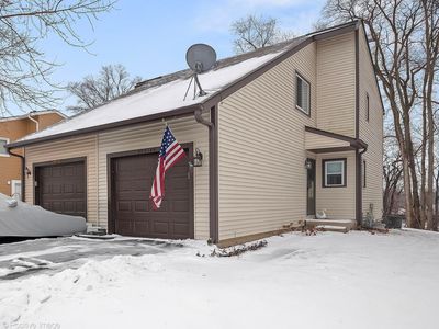 27W145 Cooley Ave, Winfield, IL, 60190