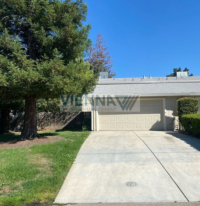 1st image of 6035 Woodside Dr