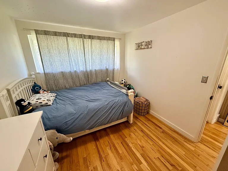 4146 46th Ave SW — Photo 16