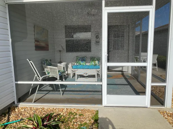 896 Crystal Ct, The Villages, FL 32162