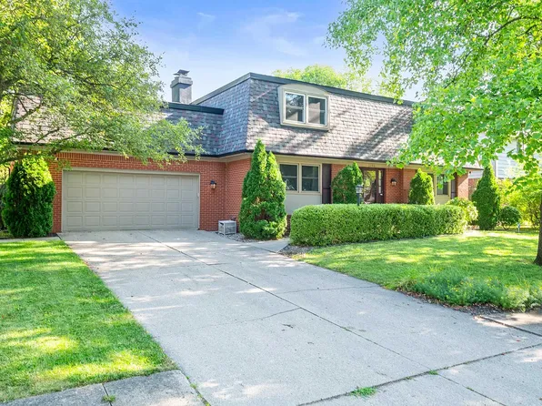 3204 W Twickingham Dr, Muncie, IN 47304