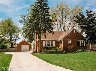 3 Alexander Ct, Normal, IL 61761