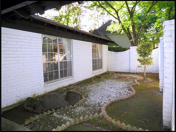 2nd image of 11727 Moorcreek Dr