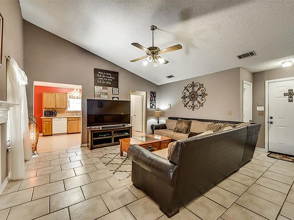 5th image of 1413 Willow Vale Dr