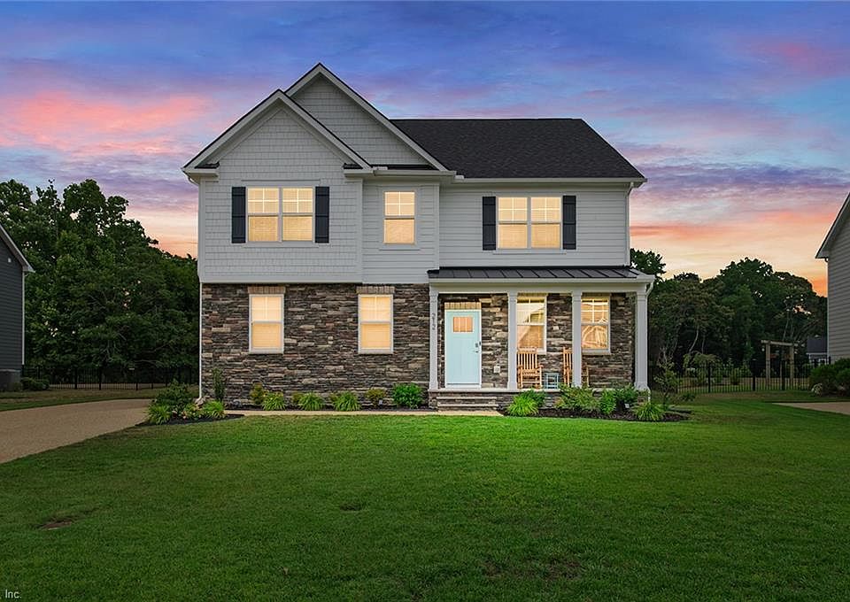 1st image of 212 Saint Andrews