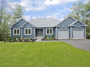 108 Lindenridge Rd, Amherst, MA 01002