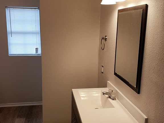 5th image of 430 1st St