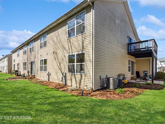 3rd image of 1518 Scarlett Way