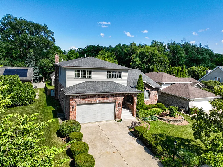 17011 Danielle Ct — Photo 2
