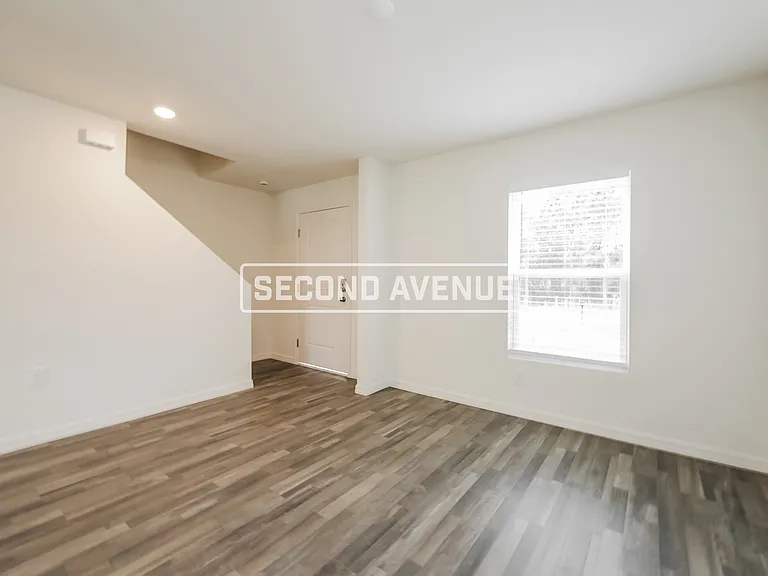 1912 Tanager Ave — Photo 7