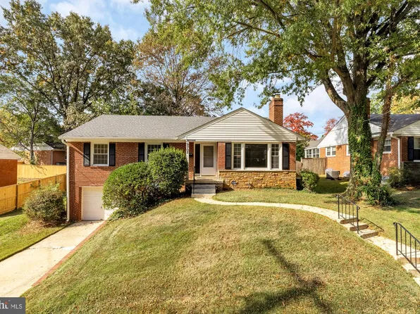 9702 Dameron Dr, Silver Spring, MD 20910
