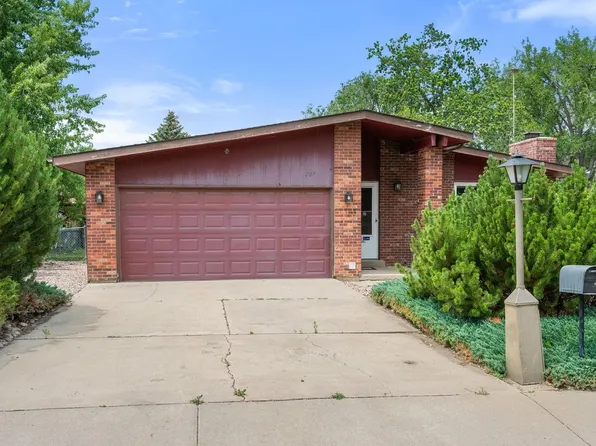 707 Hilltop St, Longmont, CO 80504