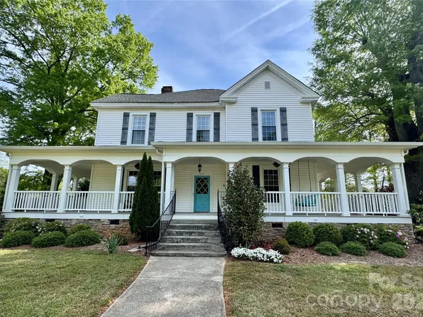 517 Sunnyside Dr SE, Concord, NC 28025