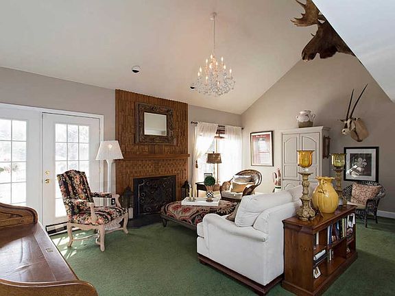 5th image of 10033 Wimbledon Ct