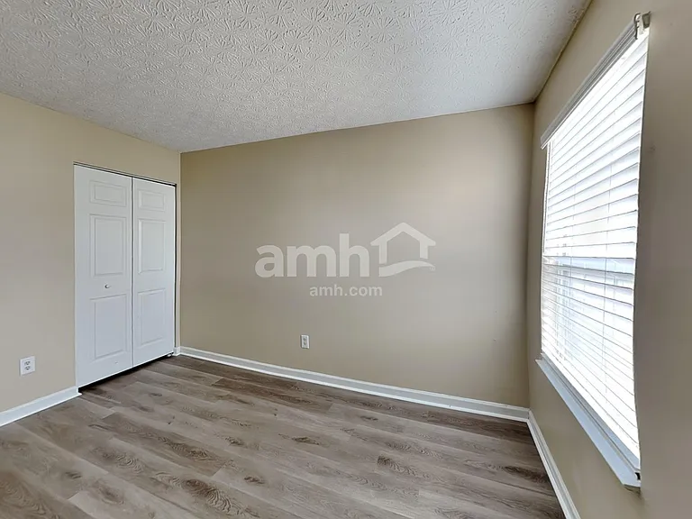 7057 Bennell Dr — Photo 17