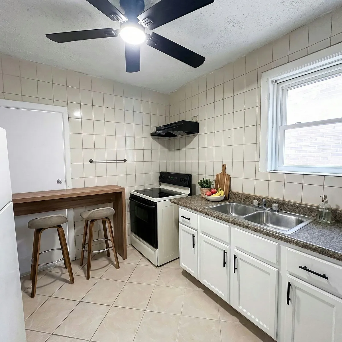 Building Photo - 3614 Pennsylvania Ave #B