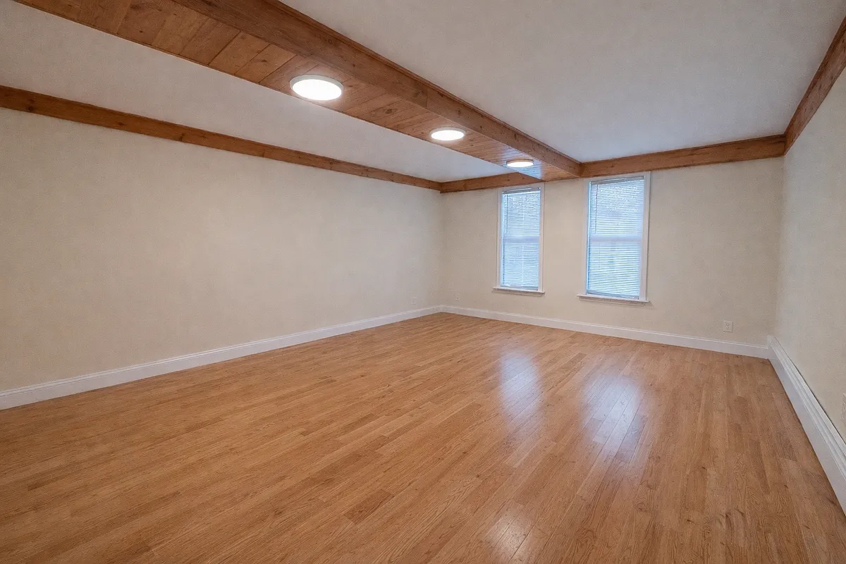 DINING - 209 Wheeler St #1