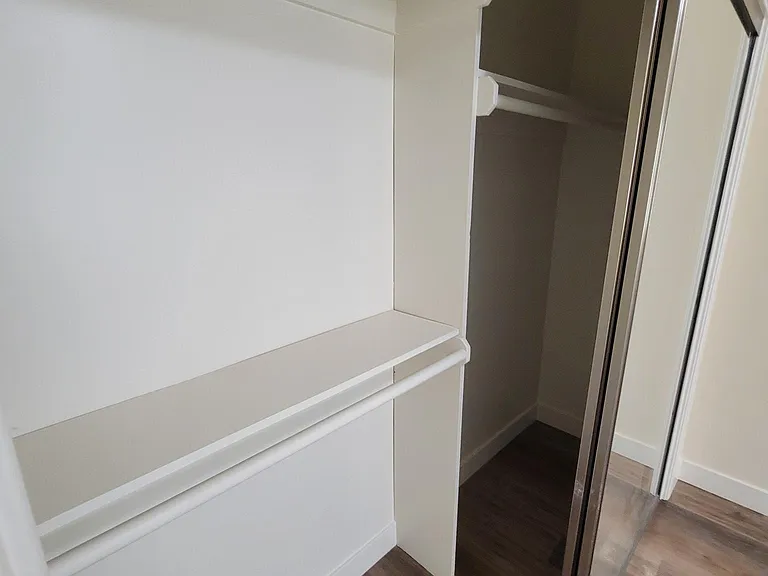 bedroom full closet