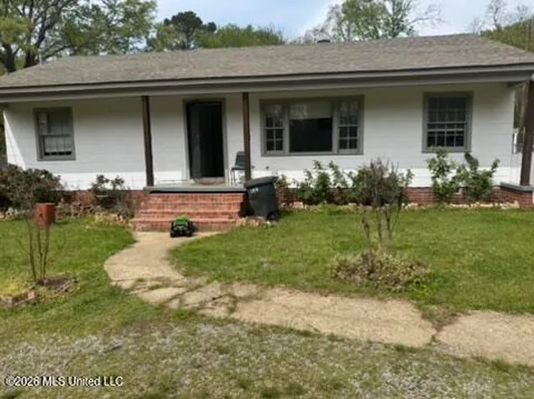 1118 W McDowell Rd, Jackson, MS 39204