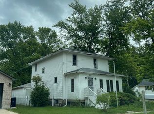 301 Sexauer Ave, Elgin, IL 60123