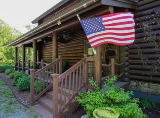 214 Mohawk Trl, Florida, MA 01247