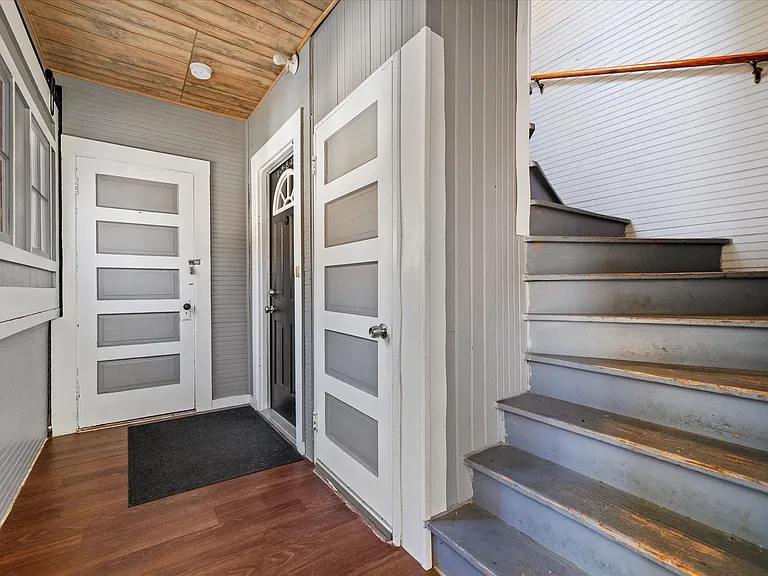 17 5th Ave #1 — Photo 31