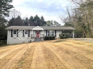 574 Stonewood Dr, Stone Mountain, GA 30087