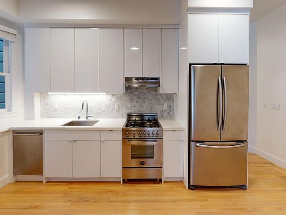 2nd image of 533 Clayton St #537A