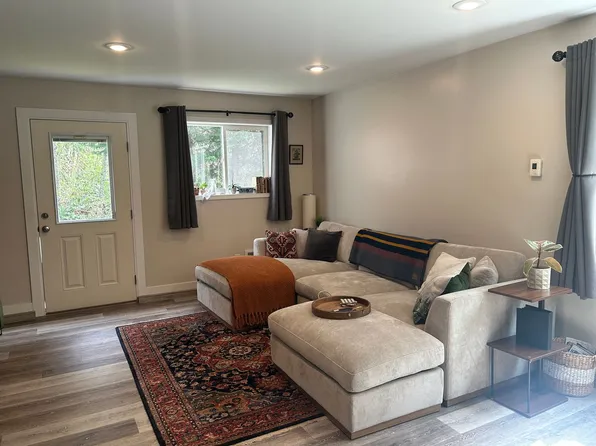 3544 Haynie Rd, Blaine, WA 98230