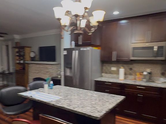 3rd image of 3530 W Flournoy St #1