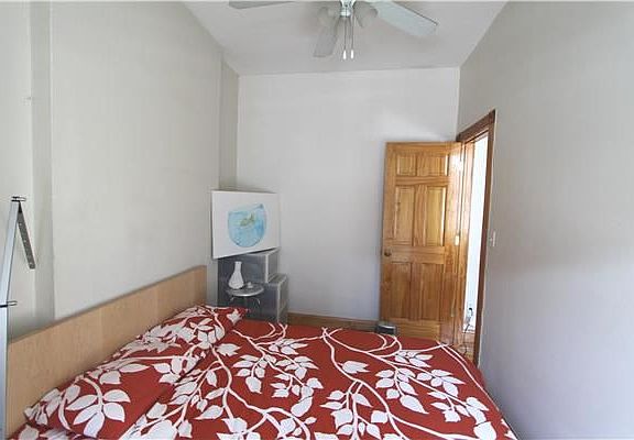 3rd image of 18 Abingdon Sq APT 1