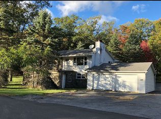 131 Knob Rd, Mount Pocono, PA 18344