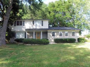 13335 Terry Ct, Utica, MI 48315