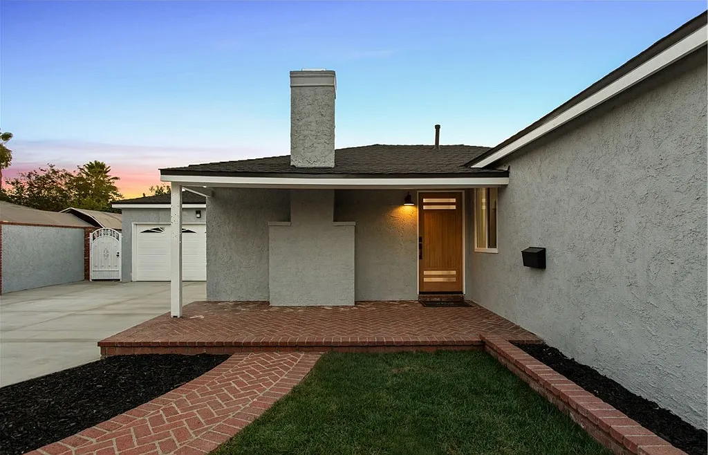 3 bed, 1483 sqft, $3,690 — Photo 4