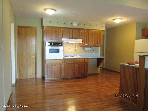 4th image of 553 Bleemel Ln