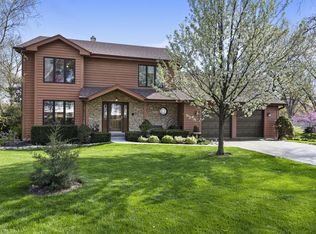 1960 Manchester Rd, Wheaton, IL 60187