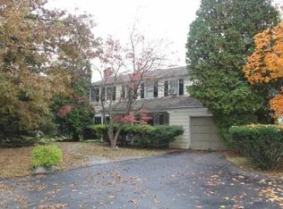 101 Hampton Ln, Blue Bell, PA 19422