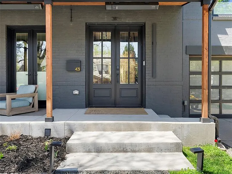 431 Elm St — Photo 4