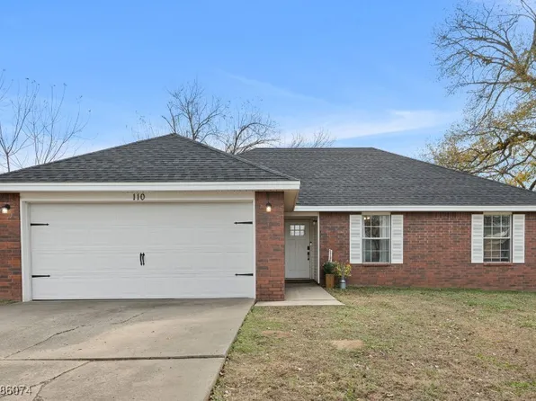 110 S Circle A #A, Roland, OK 74954