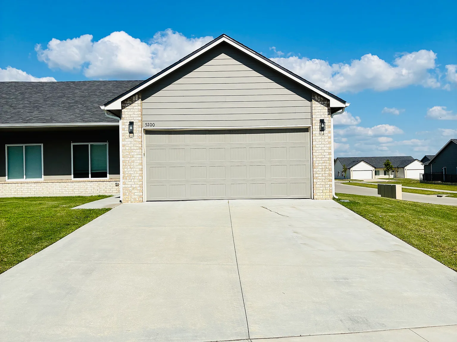 3 bed, 1240 sqft, $1,575 — Photo 2