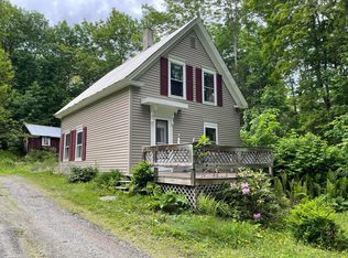 13 Monument Rd, Abbot, ME 04406