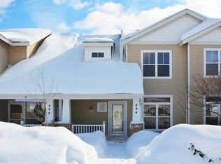 894 New Century Blvd S, Maplewood, MN 55119