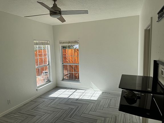 5th image of 8020 Argyle Ave NE