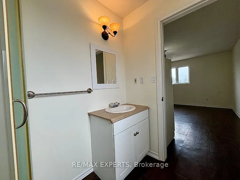 5 Ferndale Dr N #2 — Photo 16